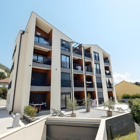 Fides Stylish Apartments Tivat With Pool المظهر الخارجي الصورة