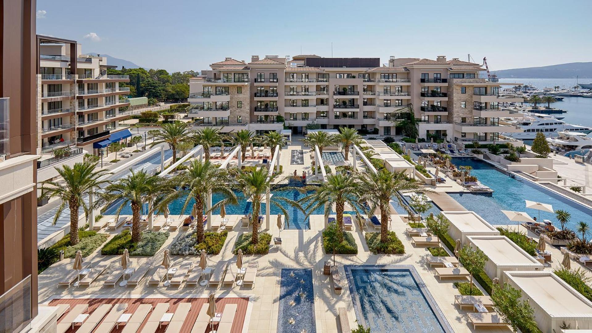 Fides Stylish Apartments Tivat With Pool المظهر الخارجي الصورة